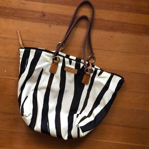 Dooney & Bourke Purse